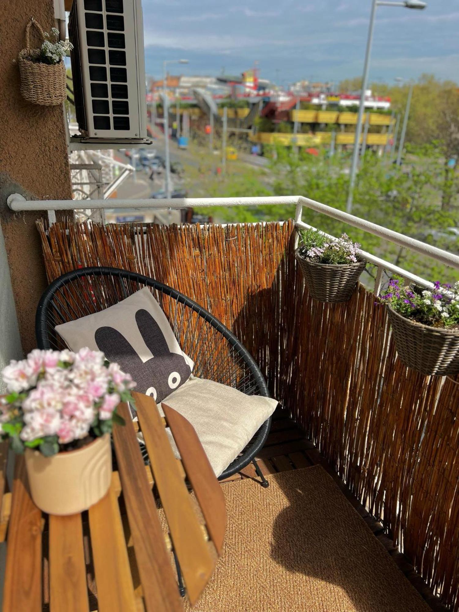 West Budapest Apartman ภายนอก รูปภาพ
