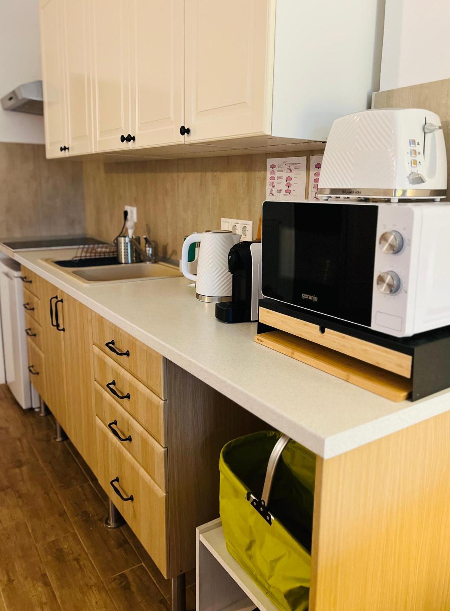 West Budapest Apartman ภายนอก รูปภาพ