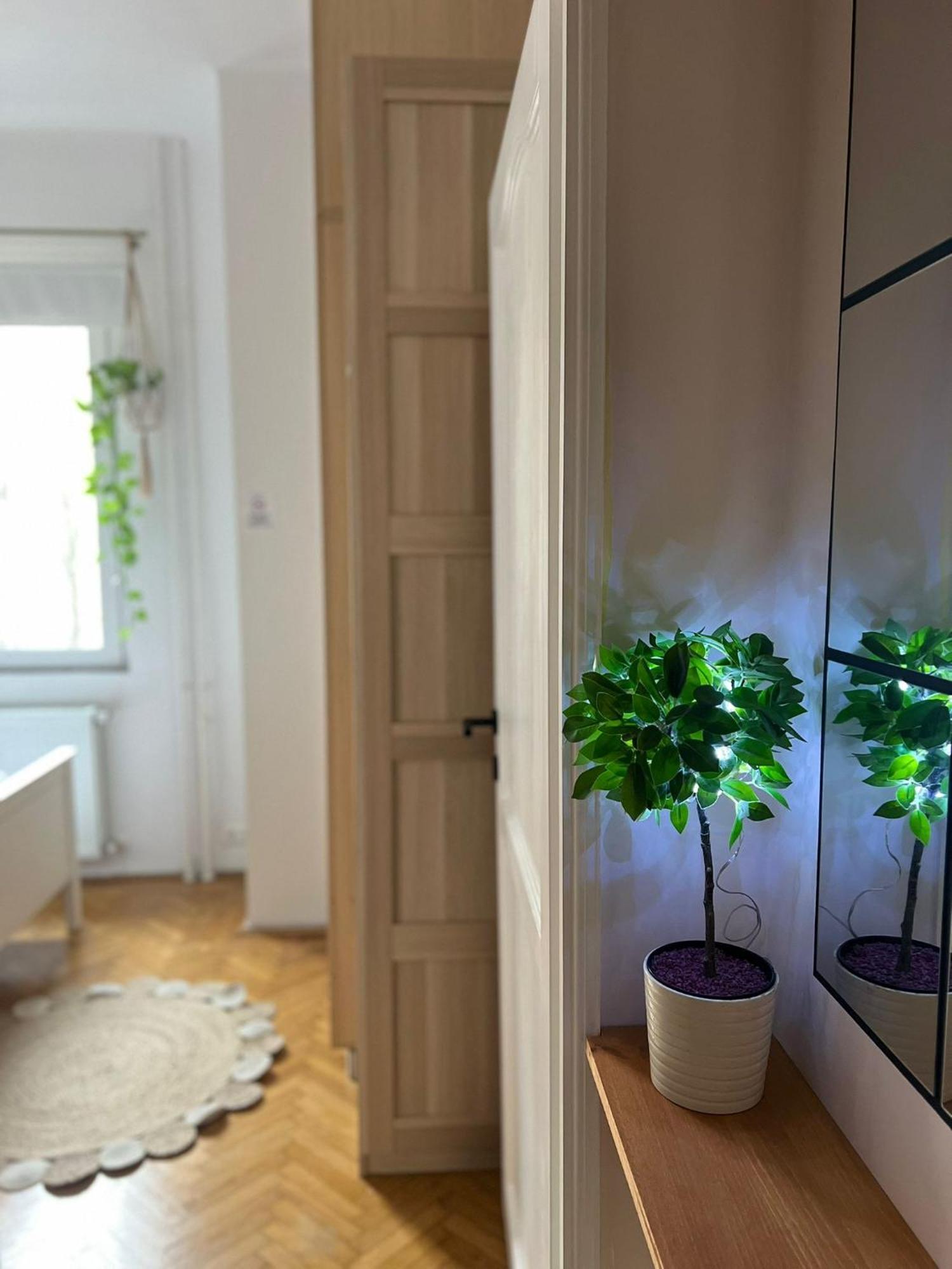 West Budapest Apartman ภายนอก รูปภาพ